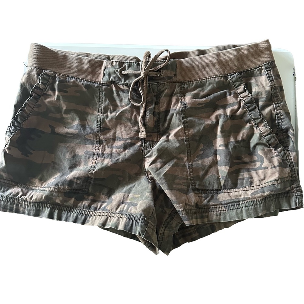a.n.a Green and Brown Cargo Shorts with Relaxed Fit